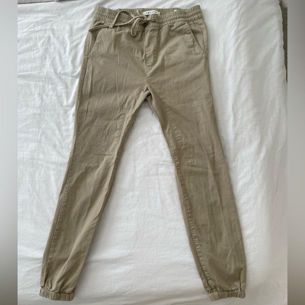 PACSUN Men’s khaki ankle crop joggers